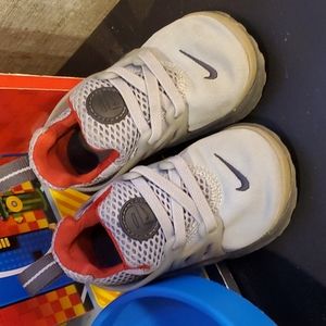 Toddler Nike's
